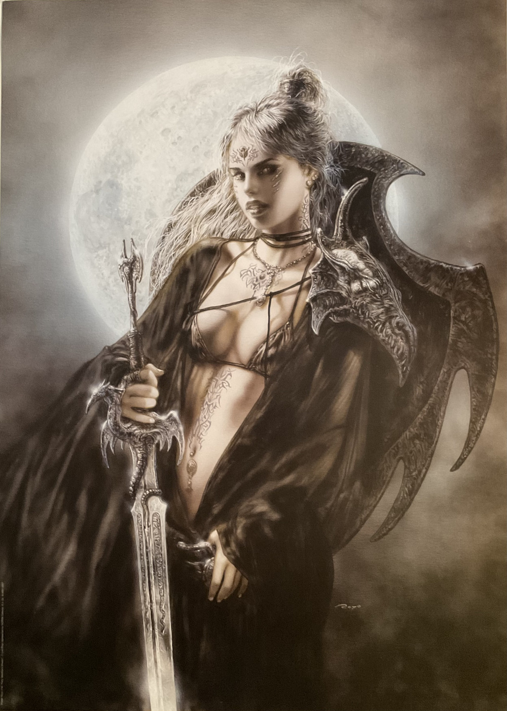 Luis Royo: Mujer guerrera luz de luna